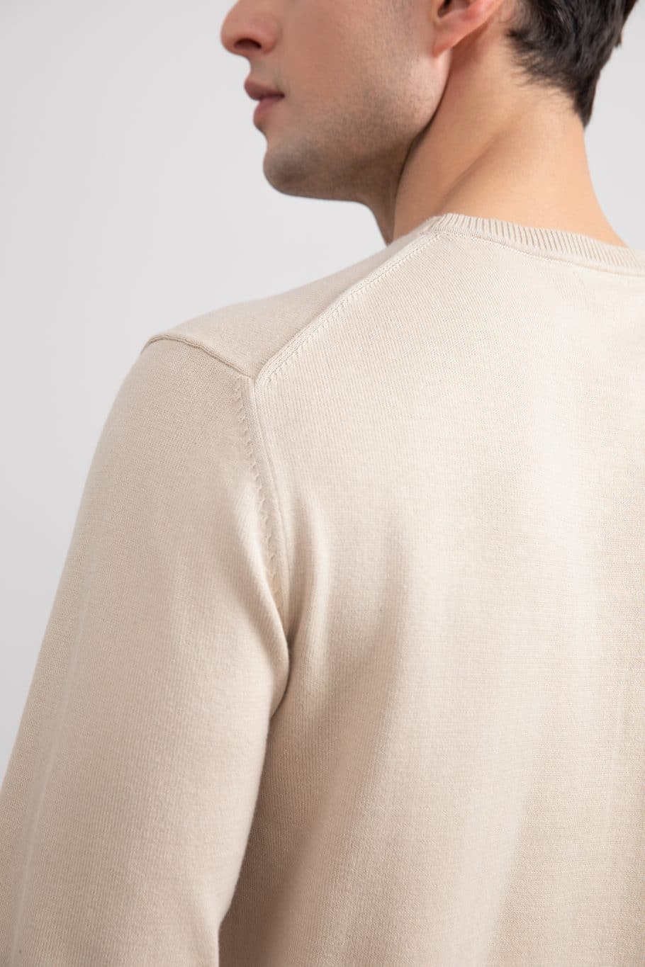 Pull ras du cou beige